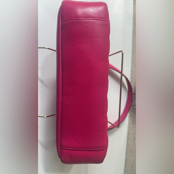 712 Convertible Handbag - Picture 9 of 10